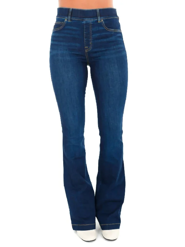 Time to Snag a Bargain!Women's Flare Jeans In Midnight