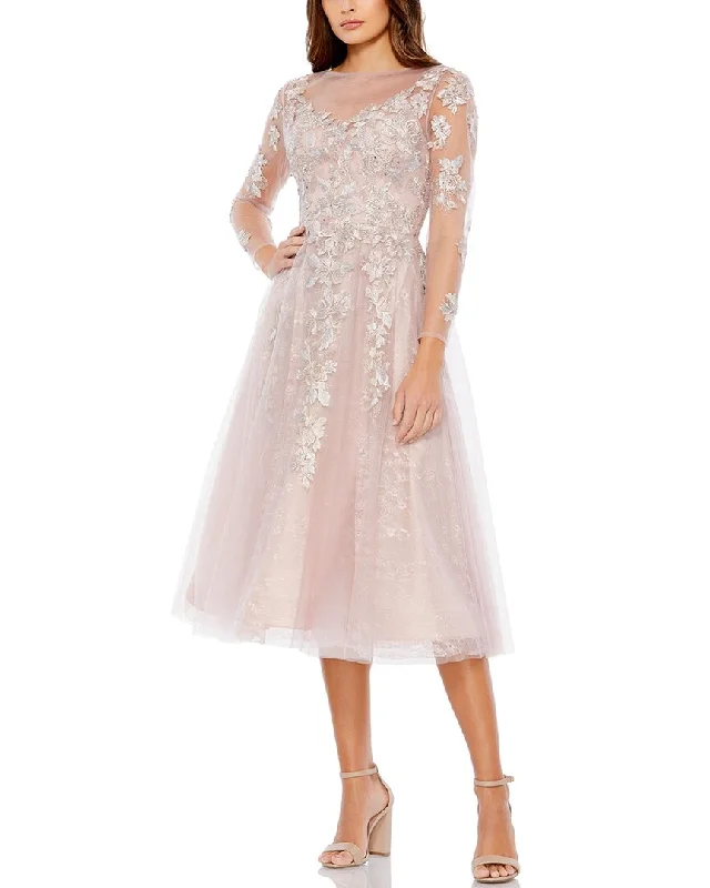Massive Price Cuts!Mac Duggal Embellished Cocktail Dress
