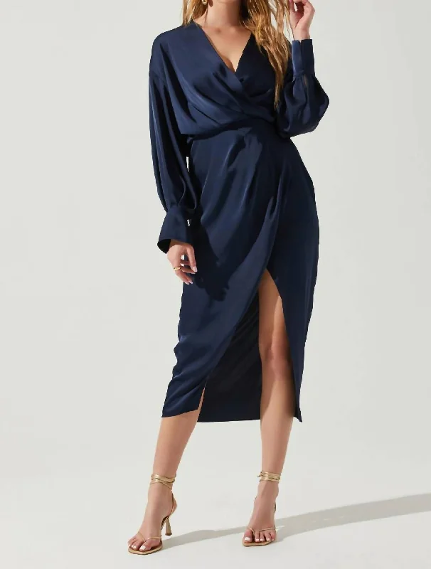 Save Up to 50% Off!Sadyra Midi Dress In Midnight Blue