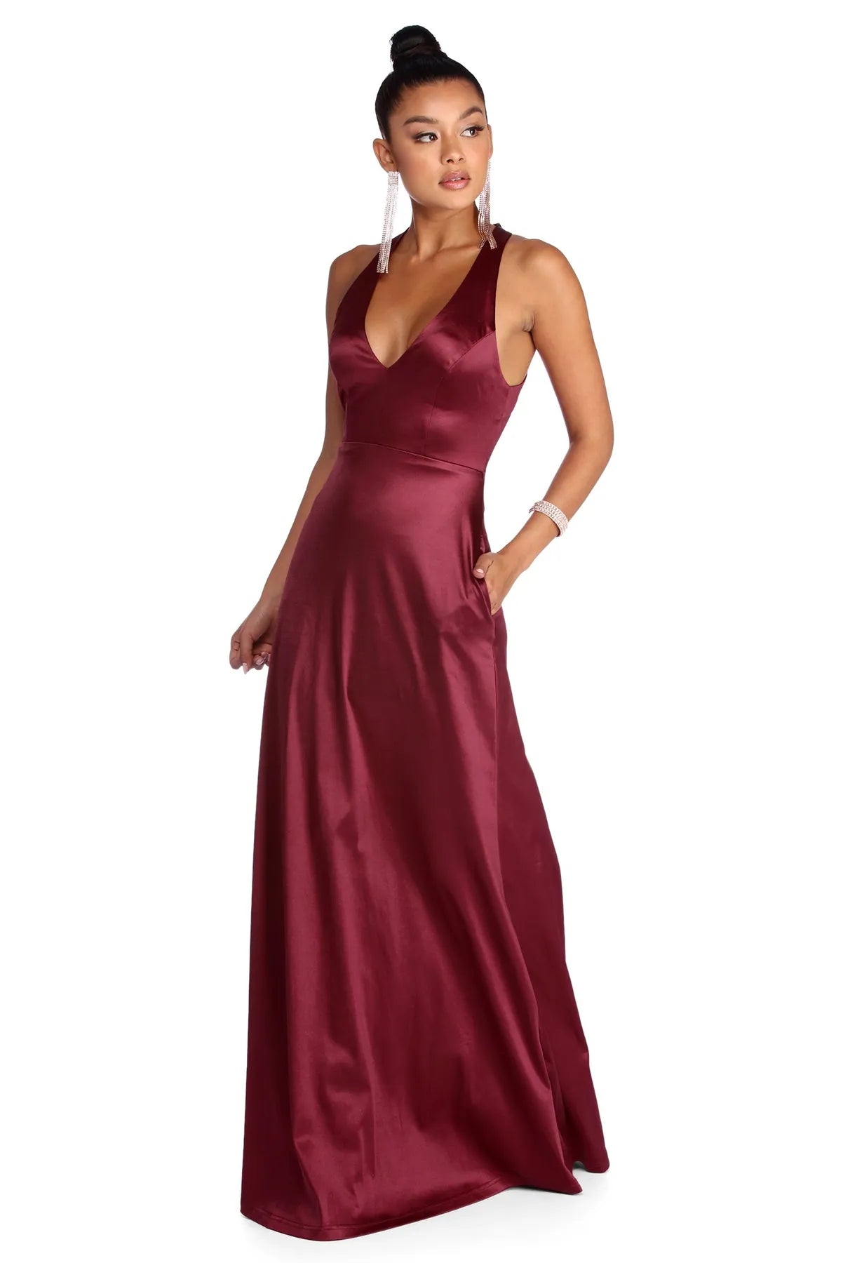 Your Shopping Wish, Our Discount Command!Jacqueline Formal Open Back Satin Dress