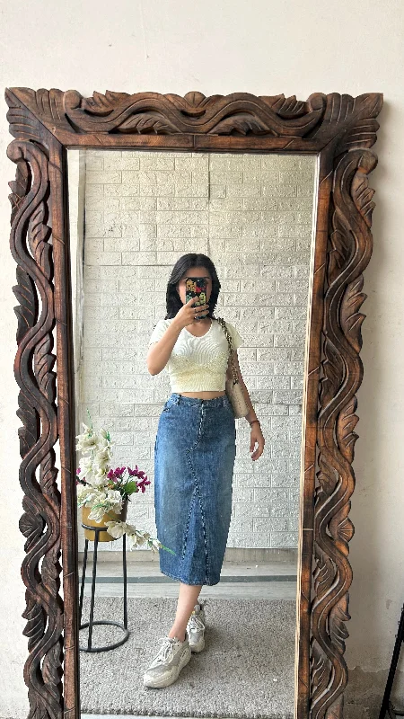 One Day Only – Huge Savings!72) Korean skirt 33 waist/l:28