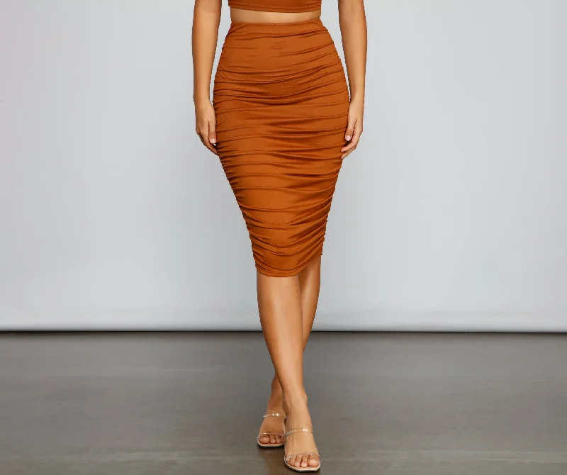 Best Offers of the Month!Chic And Basic Ruched Midi Skirt