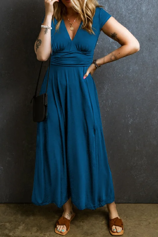 Must-Have Deals Inside!Chic smocked v-neck dress