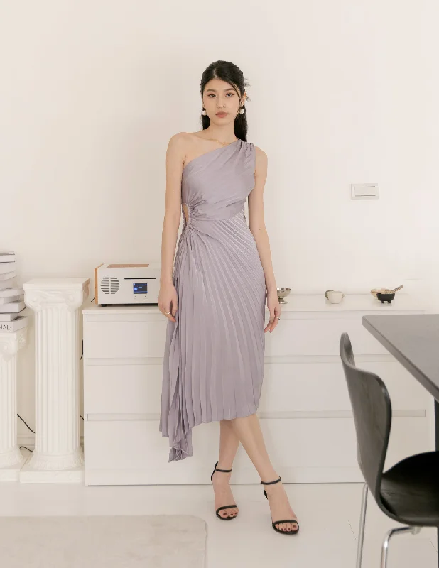 Don’t Wait – Shop Today!Aleyna Pleated Toga Dress in Lilac Grey