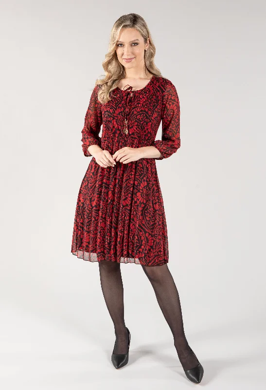 Stock Up and Save!Plisse Pleated Leaf Print Dress
