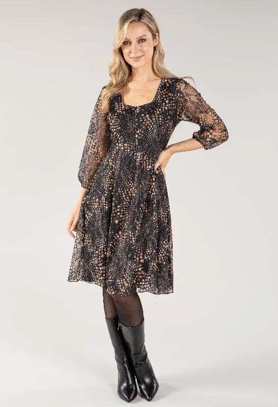 Your Best Deals Are Here!Printed Lace Buttoned Square Neck Dress