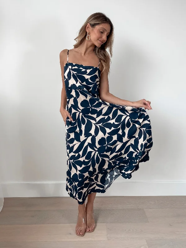 Only a Few Left – Order Now!Raylan Dress - Navy Print