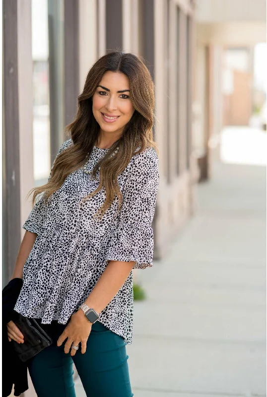 Bigger Savings, Better Shopping!3/4 Bell Sleeve Printed Peplum Blouse