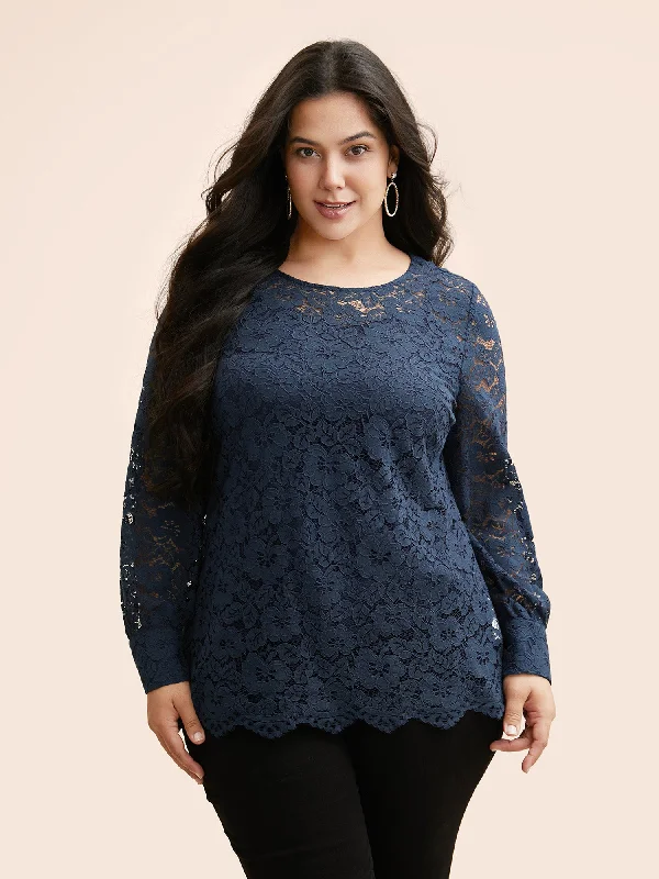 Limited-Time Price Drop!Crew Neck Crochet Lace Pleated Blouse