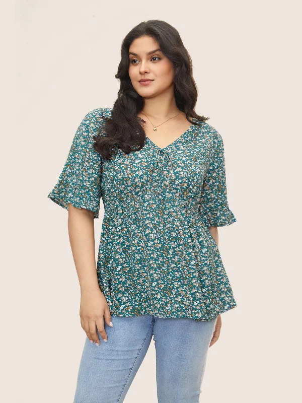 Your Chance to Save is Now!Ditsy Floral Cross Straps Ruffle Sleeve Blouse